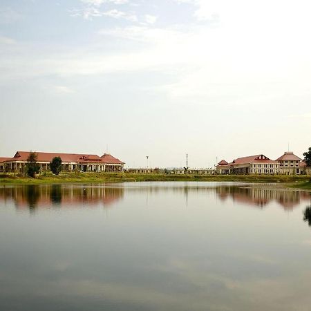 Horizon Lake View Resort Naypyidaw Dış mekan fotoğraf
